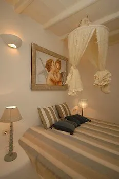 Clio Villa *