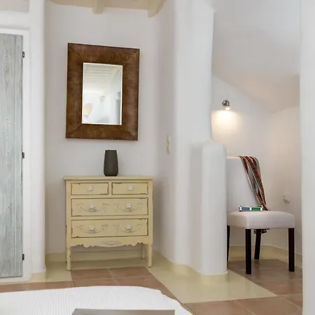 Clio Ornos (Mykonos)
