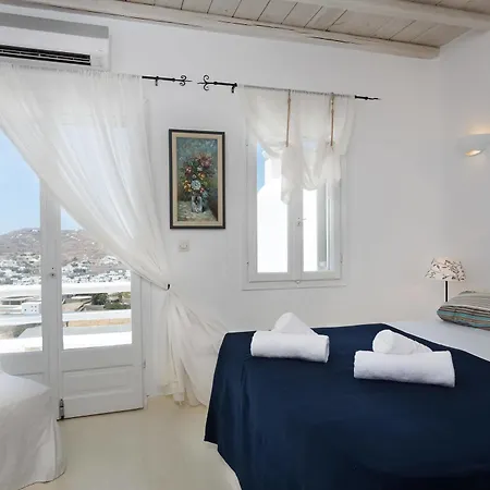 Clio Ornos (Mykonos)